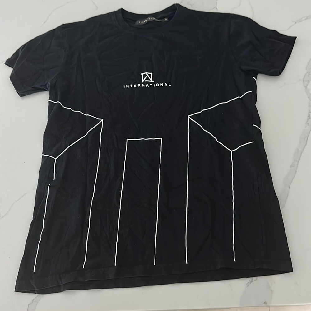Twin Black International Black Tshirt Size M Fits like a Small